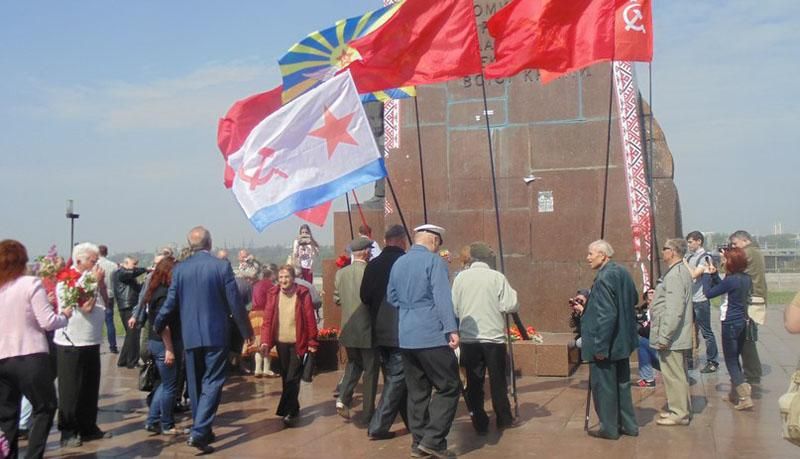 У Запоріжжі — заборонена радянська символіка і портрети Сталіна У Запоріжжі — заборонена радянська символіка і портрети Сталіна