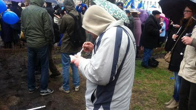 Москвичам бесплатная каша интереснее, чем Жириновский Москвичам бесплатная каша интереснее, чем Жириновский