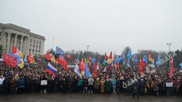 На Куликове поле в Одесі 2 травня пускатимуть лише через металошукачі На Куликове поле в Одесі 2 травня пускатимуть лише через металошукачі