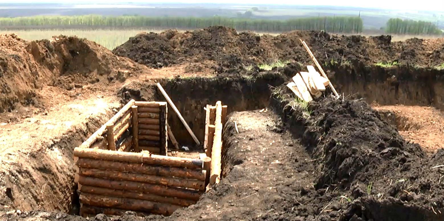 На Бахмутській трасі готуються зустріти бойовиків