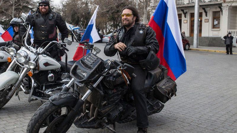 Путінські "Нічні вовки" в Грузії побили жінку Путінські "Нічні вовки" в Грузії побили жінку