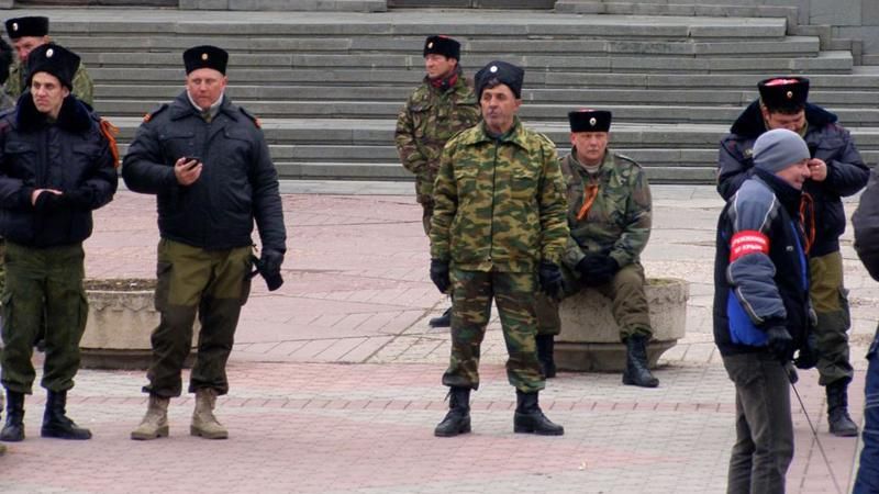 В Донецьку майже тиждень тривають розбірки між "казаками" і "гвардійцями"