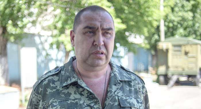 Терористи "ЛНР" заборонили людям збиратися на мітинги Терористи "ЛНР" заборонили людям збиратися на мітинги