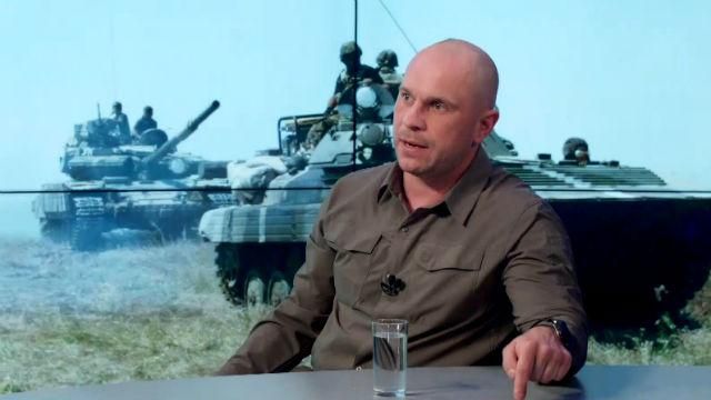 Военный объяснил, почему добровольческие батальоны должны легализоваться Военный объяснил, почему добровольческие батальоны должны легализоваться