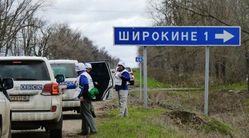 Терористи не хочуть віддавати Широкиного — стріляють з танків 