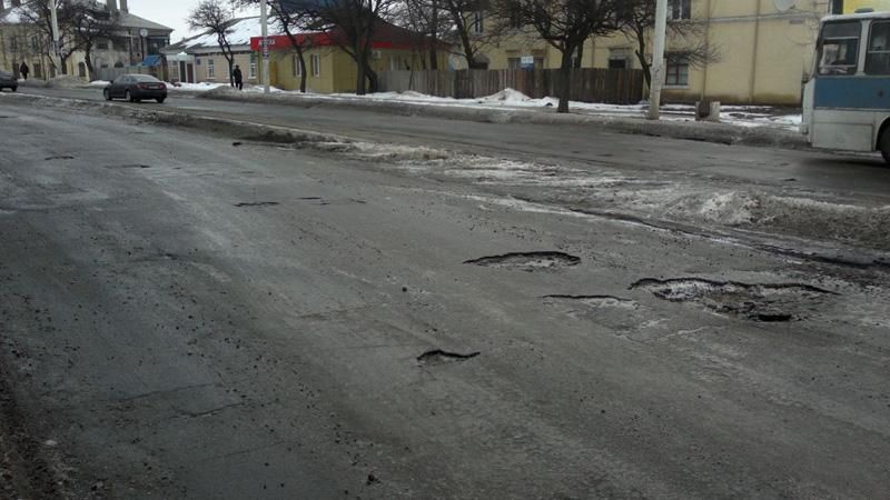 Днепропетровский чиновник попался на краже денег во время строительства дорог