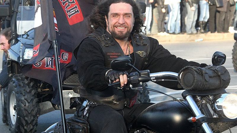 "Нічні вовки" отримують гранти на байкер-шоу та новорічні ялинки "Нічні вовки" отримують гранти на байкер-шоу та новорічні ялинки