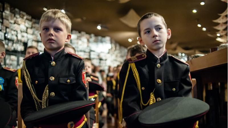 В Киеве кадеты показали свой марш ветеранов В Киеве кадеты показали свой марш ветеранов