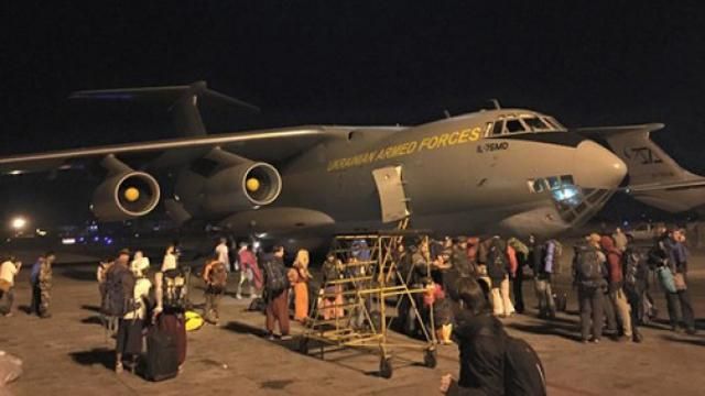 Министерство обороны ожидает самолет с эвакуированными украинцами уже сегодня