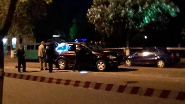 До вбивства міліціонерів у Києві причетні бійці добровольчих батальйонів До вбивства міліціонерів у Києві причетні бійці добровольчих батальйонів