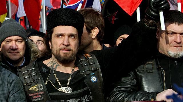 Львовяне смеются с угроз "путинских песиков" Львовяне смеются с угроз "путинских песиков"