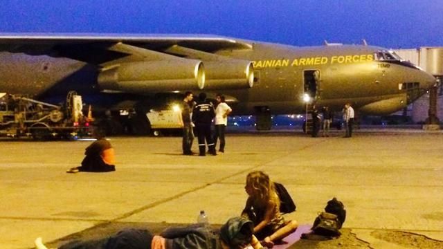 Що відбувається з евакуацією українців з Непалу? Що відбувається з евакуацією українців з Непалу?