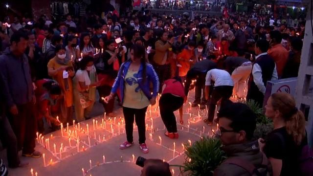 Непал: 13 днів потому Непал: 13 днів потому