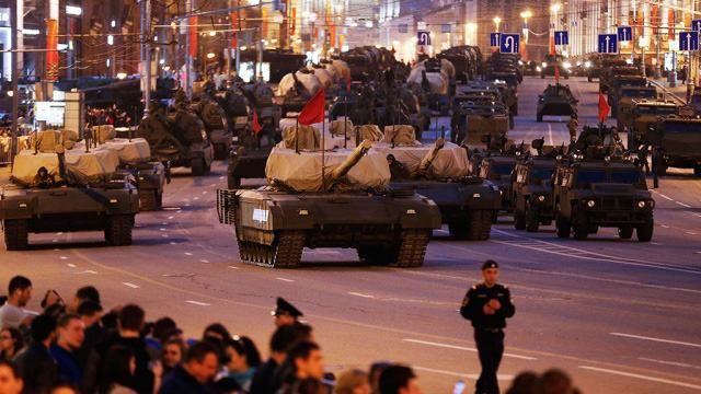 "Альфа-банк" хоче довести до банкрутства виробника російських танків "Армата"