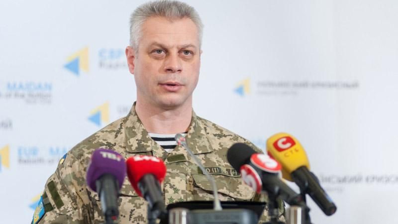 За сутки на Донбассе ранены четверо бойцов За сутки на Донбассе ранены четверо бойцов
