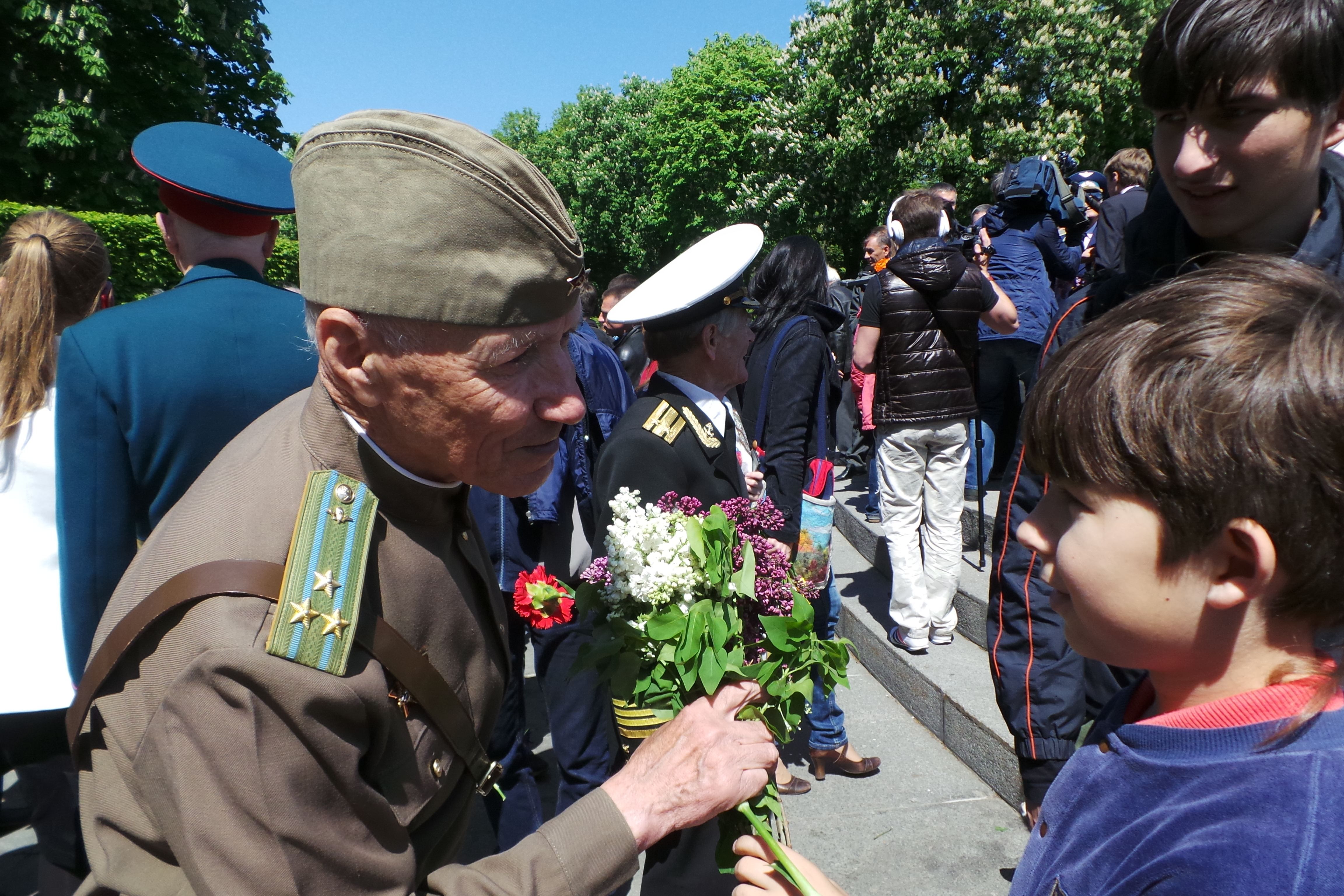 День Победы по-новому: зарисовки празднования в Киеве