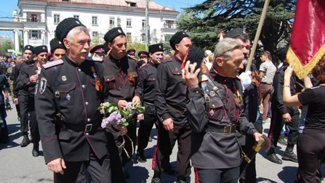 В Крыму прошел парад для прославления казаков, которые помогали отжать Крым