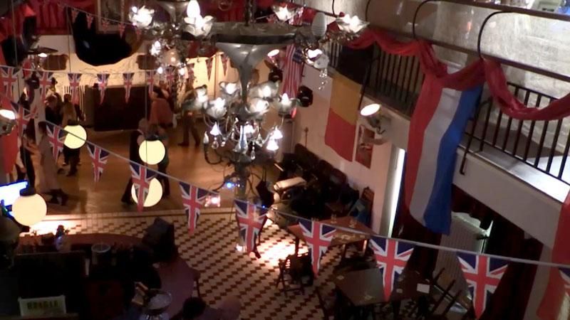 В Бельгии на День Победы устроили ретровечеринку В Бельгии на День Победы устроили ретровечеринку