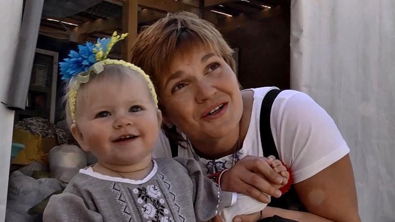 Історія багатодітної волонтерської сім'ї з Києва Історія багатодітної волонтерської сім'ї з Києва