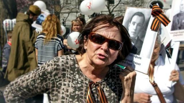 "Колорадскую ленту" в Украине могут запретить "Колорадскую ленту" в Украине могут запретить