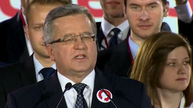 Выборы в Польше: Коморовский будет бороться за кресло президента во втором туре
