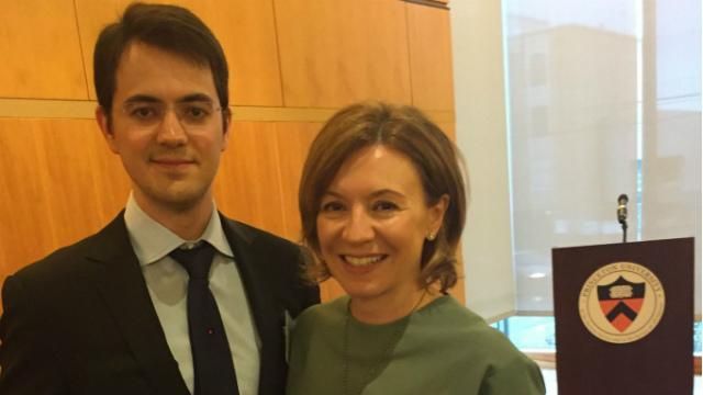 Українець став найкращим викладачем найвідомішого університету в США Українець став найкращим викладачем найвідомішого університету в США