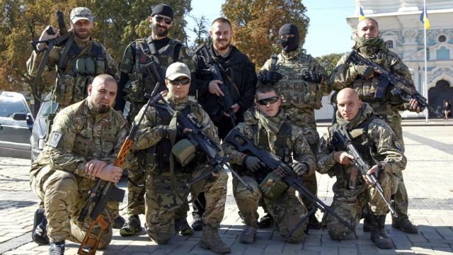 Бійці "Азову" показали, як знешкодили ворожого гранатометника Бійці "Азову" показали, як знешкодили ворожого гранатометника