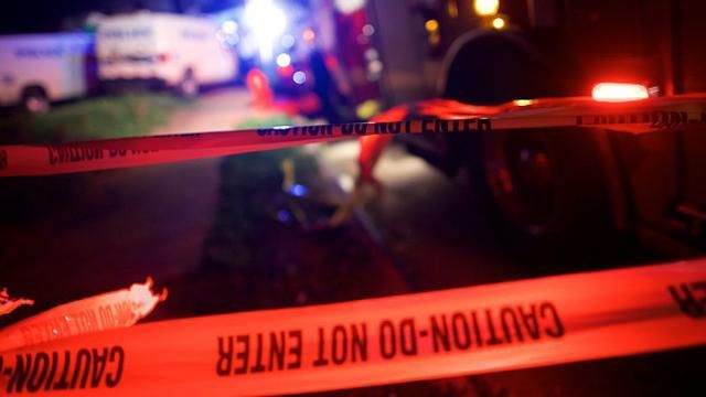 В США поезд сошел с рельсов: погибли пять человек, десятки травмированы В США поезд сошел с рельсов: погибли пять человек, десятки травмированы