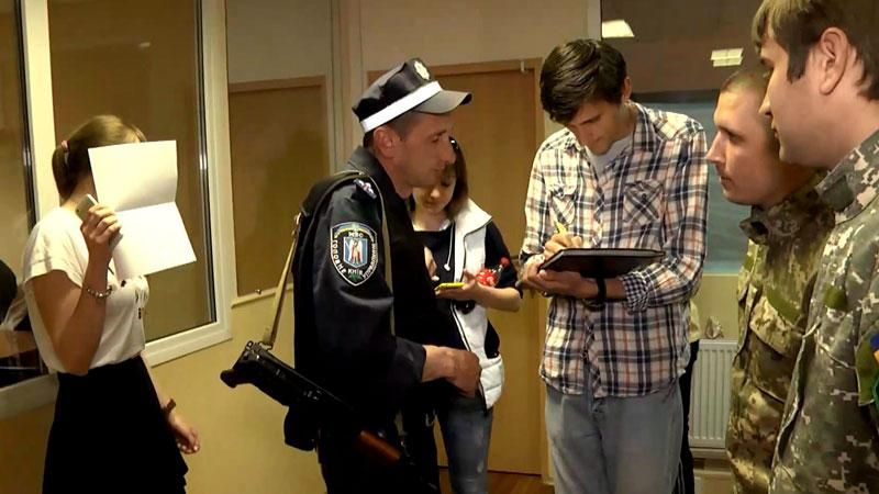 Як "благодійні фонди" здирають гроші з українців Як "благодійні фонди" здирають гроші з українців