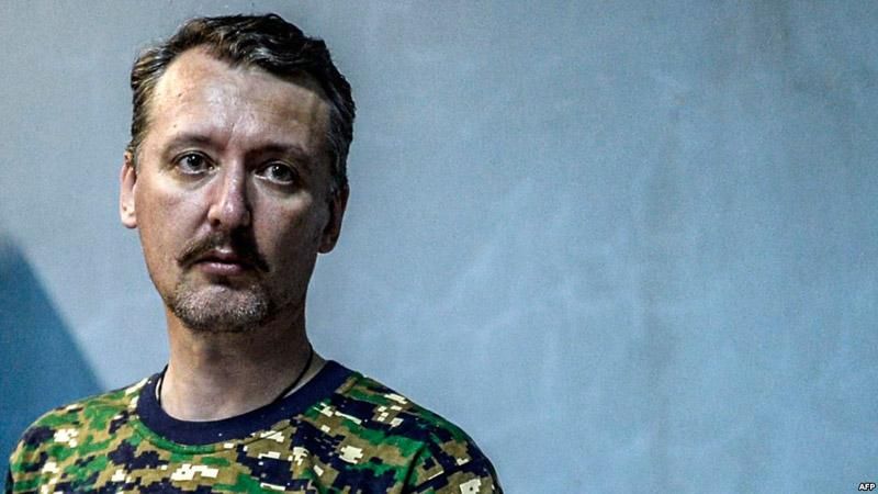 Стрєлков замолює гріхи у неіснуючому храмі Петербурга Стрєлков замолює гріхи у неіснуючому храмі Петербурга