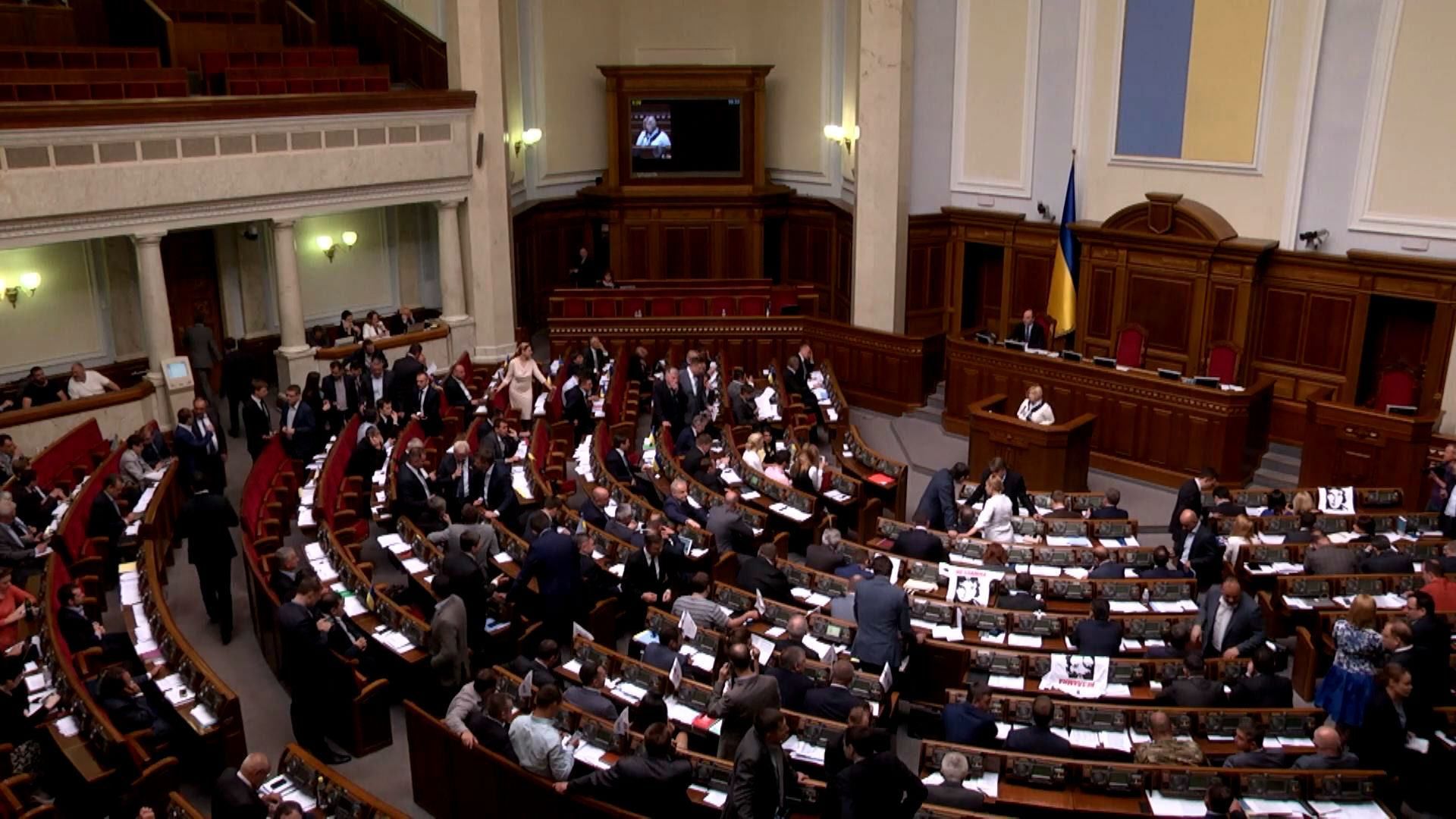 Верховная Рада сегодня: проблемы Крыма, заявление Ляшко и драка