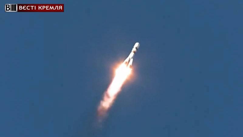 Британська співачка не захотіла летіти у космос на російській ракеті