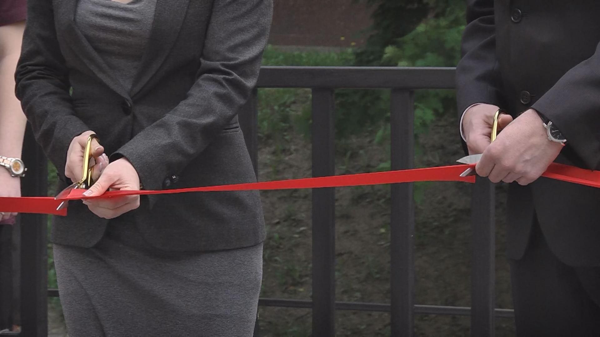 Английские хрусталики для бойцов АТО Английские хрусталики для бойцов АТО