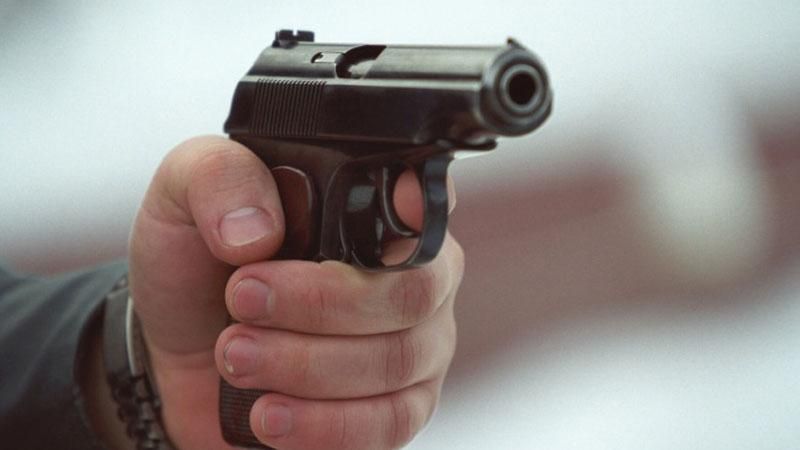 У Дніпропетровську застрелили відомого бізнесмена У Дніпропетровську застрелили відомого бізнесмена