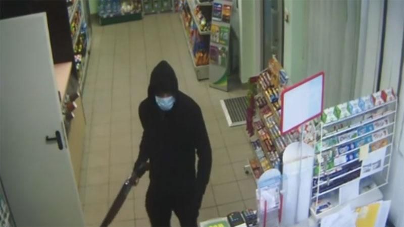 В Николаевской области совершили вооруженное ограбление В Николаевской области совершили вооруженное ограбление