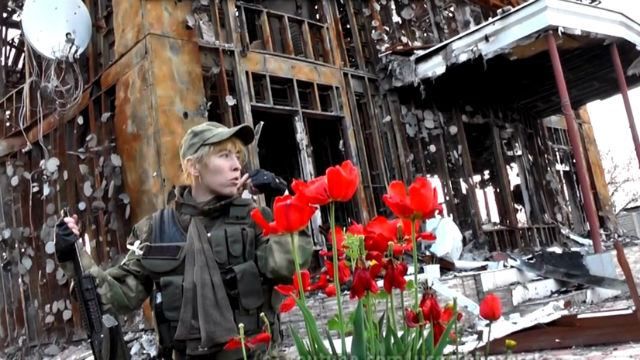 Цветы сквозь руины. Как сейчас выглядят Пески Цветы сквозь руины. Как сейчас выглядят Пески