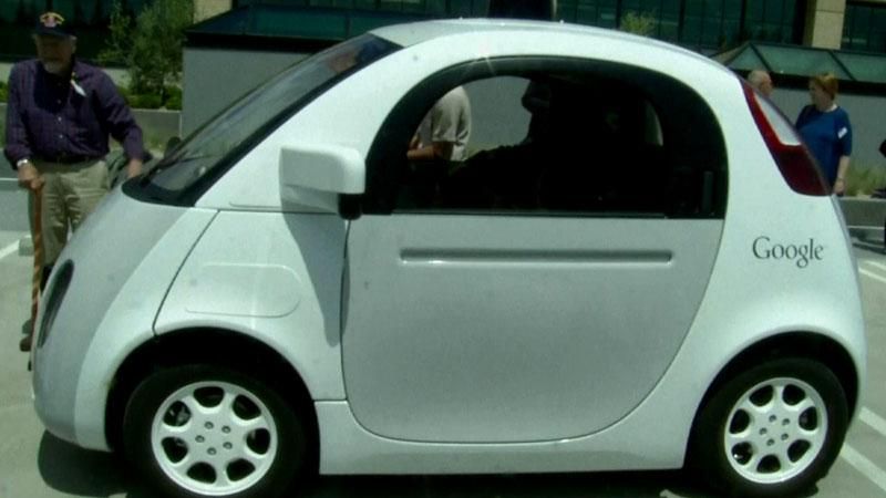 Google начал тестировать автомобиль без педалей и руля