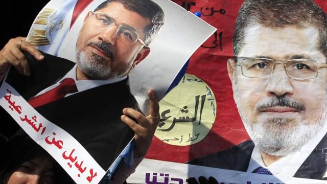 Экс-президента Египта приговорили к смертной казни Экс-президента Египта приговорили к смертной казни