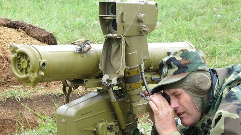 У Широкиному обстріляли машину заступника комбата "Донбасу" У Широкиному обстріляли машину заступника комбата "Донбасу"