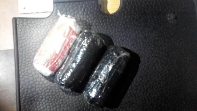 На Львовщине мужчина хотел вывезти за границу 15 килограмм серебра На Львовщине мужчина хотел вывезти за границу 15 килограмм серебра