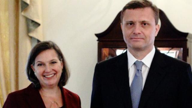 Захід хоче, щоб екс-регіонали виграли вибори на Донбасі, — ЗМІ Захід хоче, щоб екс-регіонали виграли вибори на Донбасі, — ЗМІ