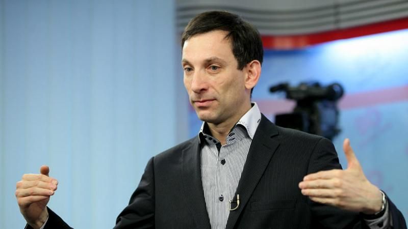 Журналист назвал экономику России бензоколонкой
Журналист назвал экономику России бензоколонкой