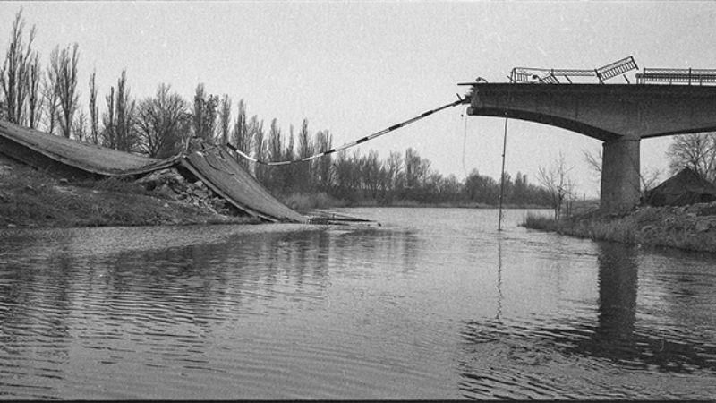 На різних берегах: зруйновані мости в зоні АТО На різних берегах: зруйновані мости в зоні АТО