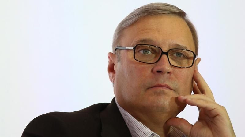 Російського екс-прем'єра хочуть судити за держзраду Російського екс-прем'єра хочуть судити за держзраду