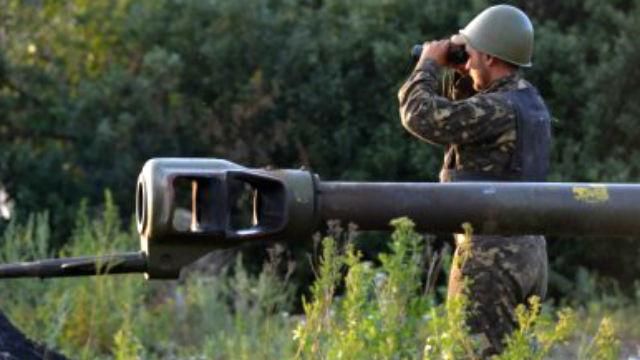 На Луганщині різко посилились бої: є поранені На Луганщині різко посилились бої: є поранені