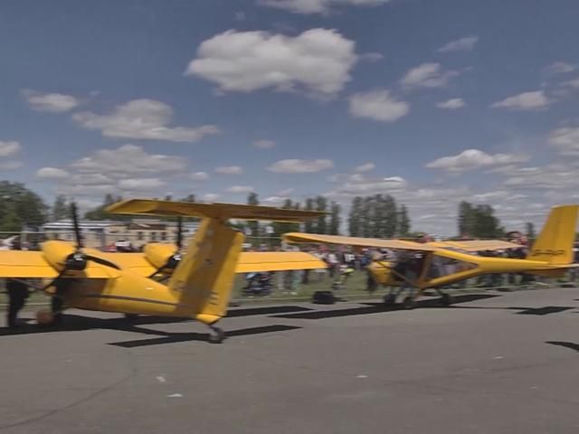 На Київщині пройшов перший Авіаційний фестиваль на аеродромі Чайка