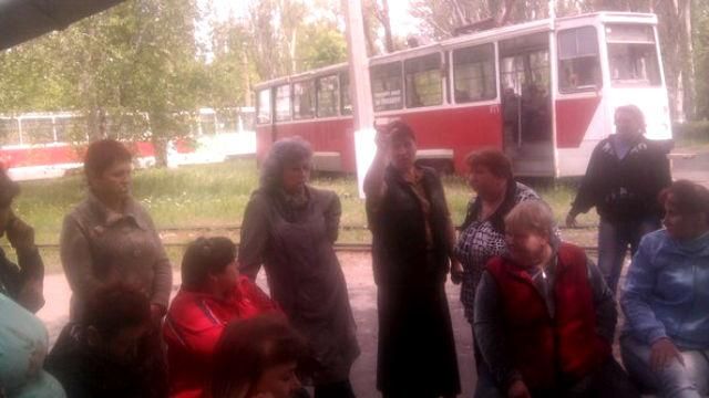 В оккупированном Енакиево люди вышли на забастовку В оккупированном Енакиево люди вышли на забастовку