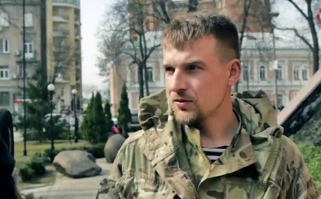 Доброволець батальйону "Золоті Ворота": Ми могли звільнити Луганськ