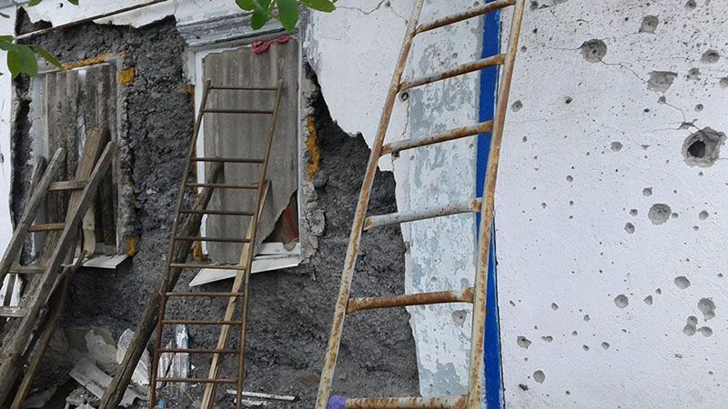 А в кінці вулиці дівчинку вбило, — мешканці Гранітного про життя під обстрілами А в кінці вулиці дівчинку вбило, — мешканці Гранітного про життя під обстрілами