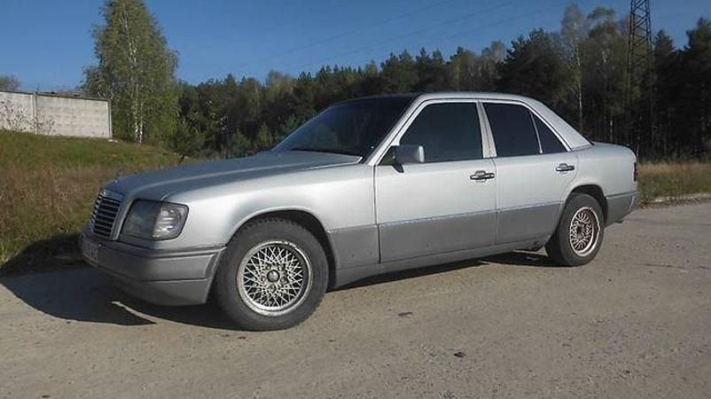 В Киеве ввели план "Перехват": среди бела дня похитили девушку В Киеве ввели план "Перехват": среди бела дня похитили девушку